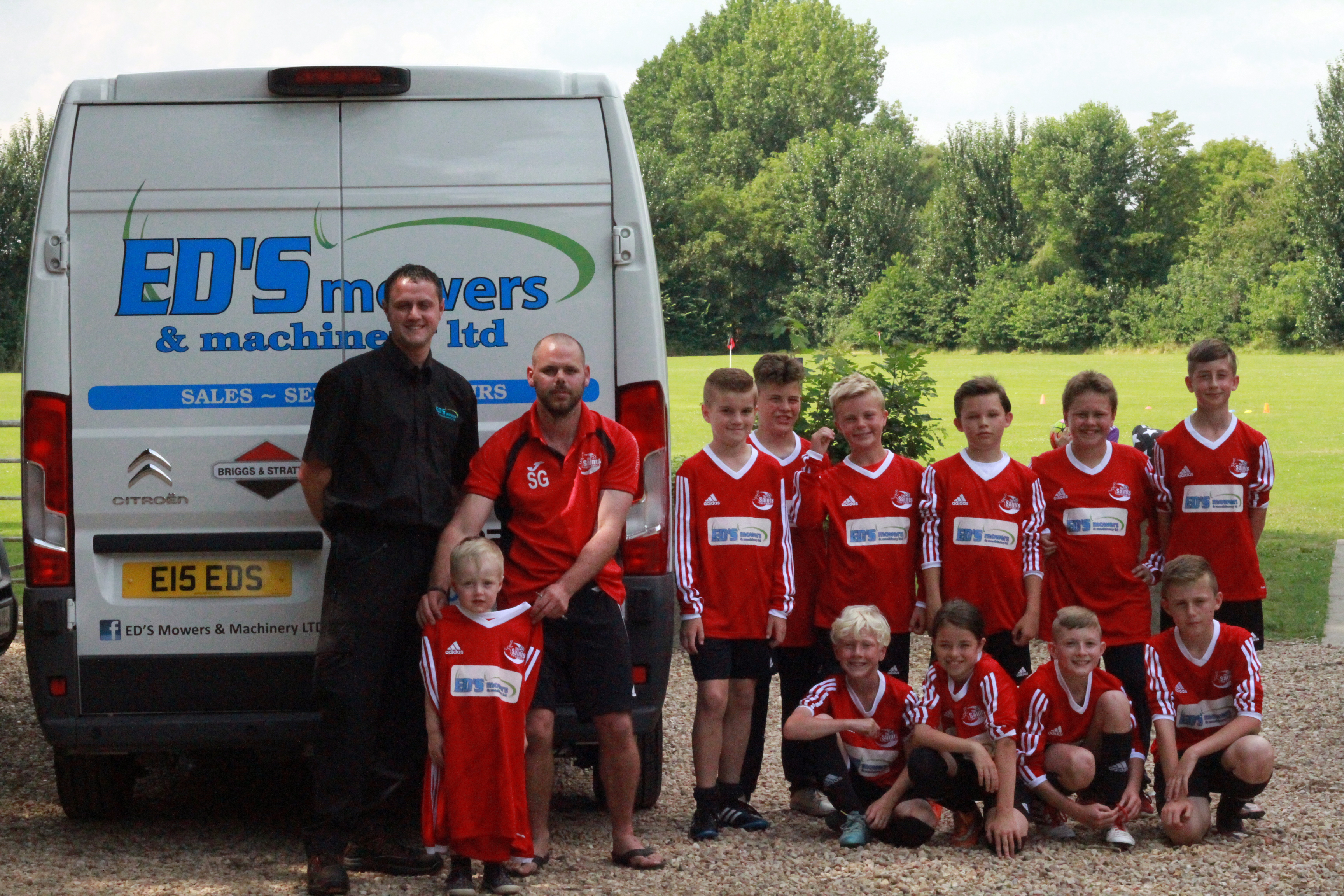 ON YOUR ED! Kit sponsor Errol Dunham of, ED'S Mowers & Machinery, is pictured with Tydd St Mary under-12s.